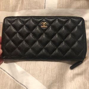 Chanel zip around wallet black quilted caviar